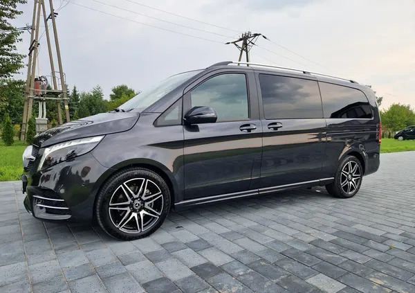 samochody osobowe Mercedes-Benz Klasa V cena 299000 przebieg: 12500, rok produkcji 2023 z Bodzentyn